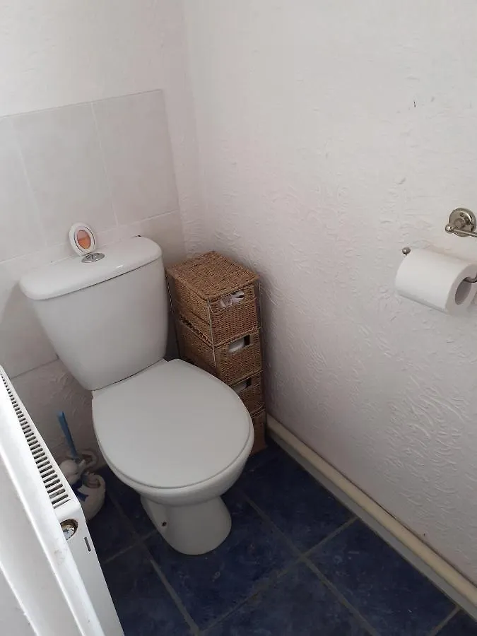 Homestay Home From Home Single Or Double Room Netflix Or Virgin Tv Wifi & Free Parking Poole